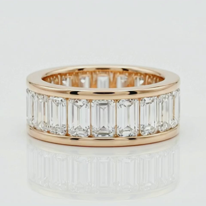 Rotation video of the baguette lab-grown diamond eternity band in 18K rose gold