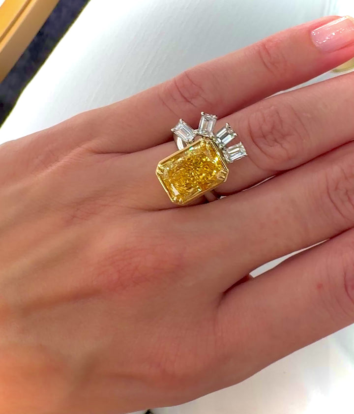 Fancy Vivid Yellow Radiant-Cut Lab-Grown Diamond Ring