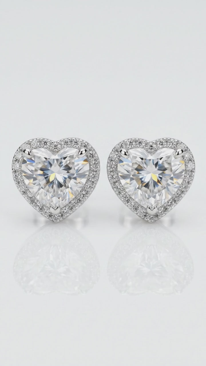 Video of the heart-shape lab-grown diamond halo stud earrings