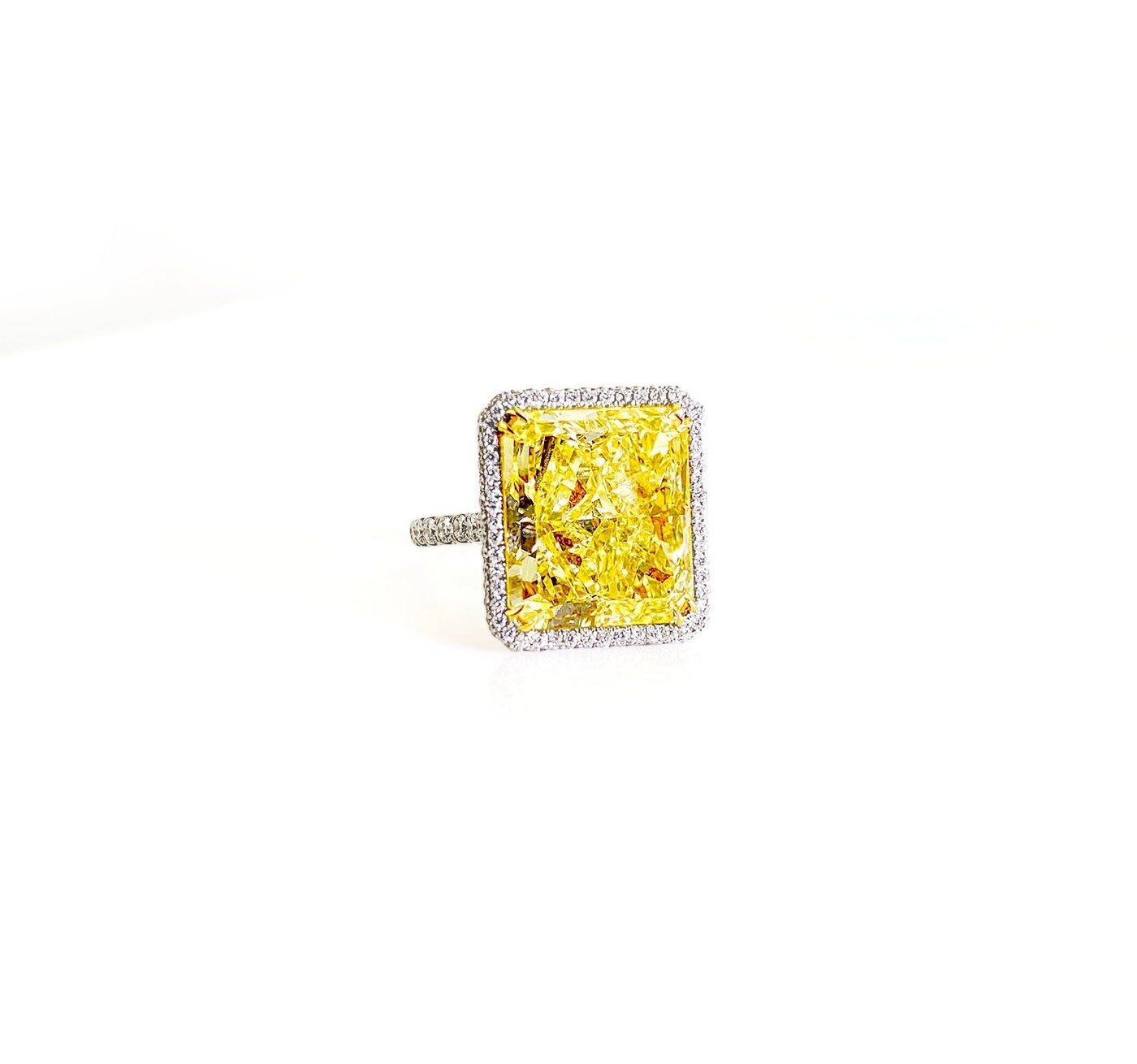 "Splendid time" fancy yellow diamond ring - Surround Art & Diamonds Jewelry by Surround Art & Diamonds