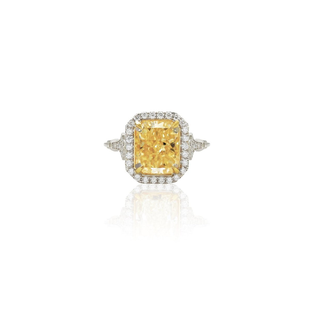 "Vintage Luxury" fancy yellow diamond ring - Surround Art & Diamonds Jewelry by Surround Art & Diamonds